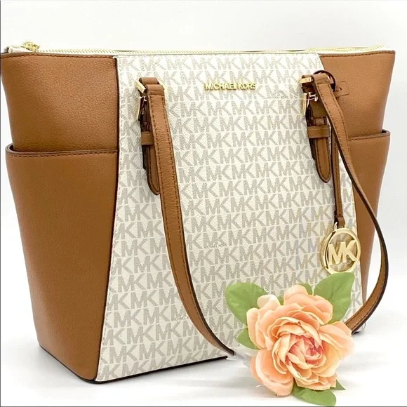 MICHAEL KORS CHARLOTTE LARGE TOP ZIP TOTE VANILLA - Picture 2 of 15